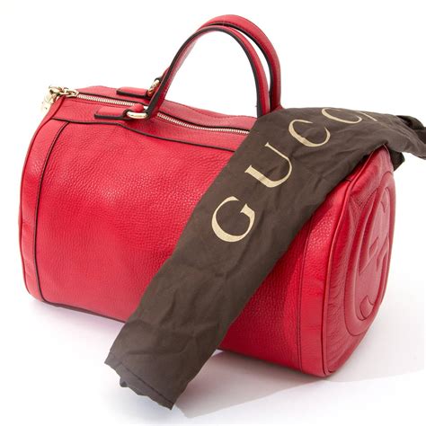 red gucci boston bag